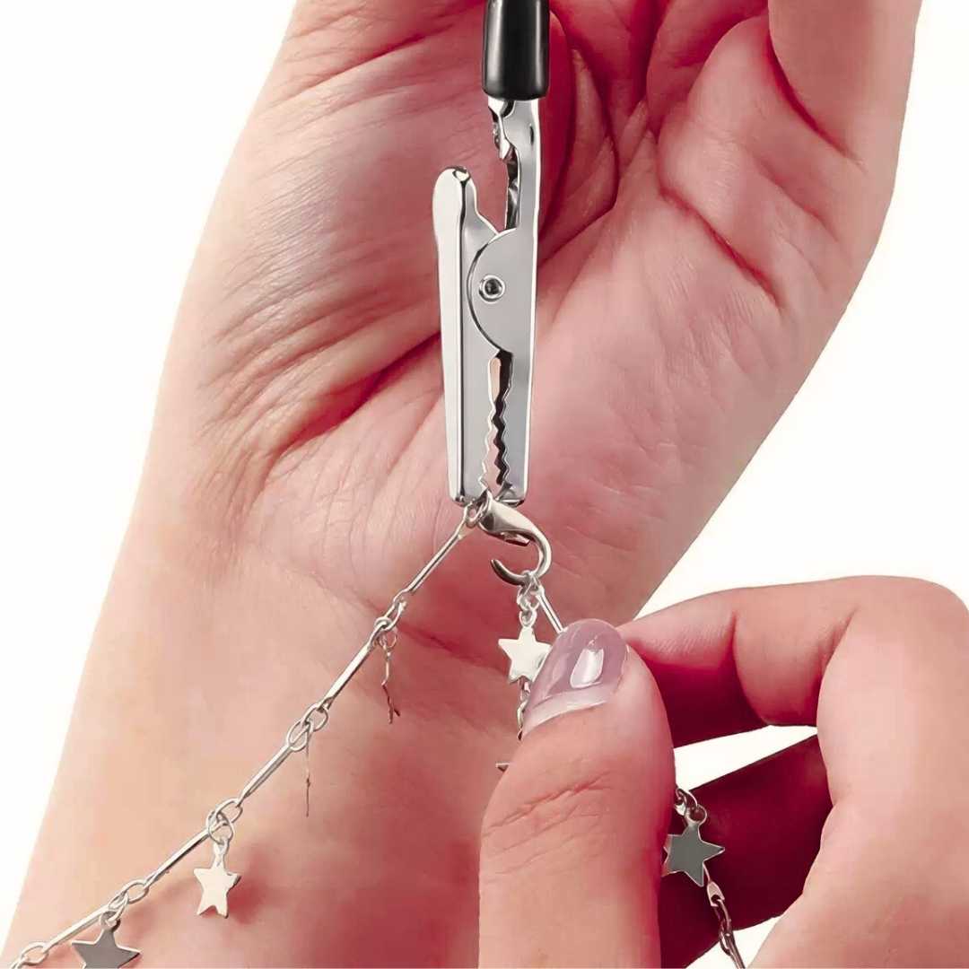 Bracelet Clasp Helper for One-Hand Wear
